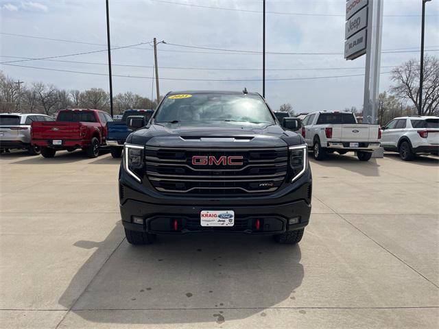 2023 GMC Sierra 1500 4WD Crew Cab Short Box AT4