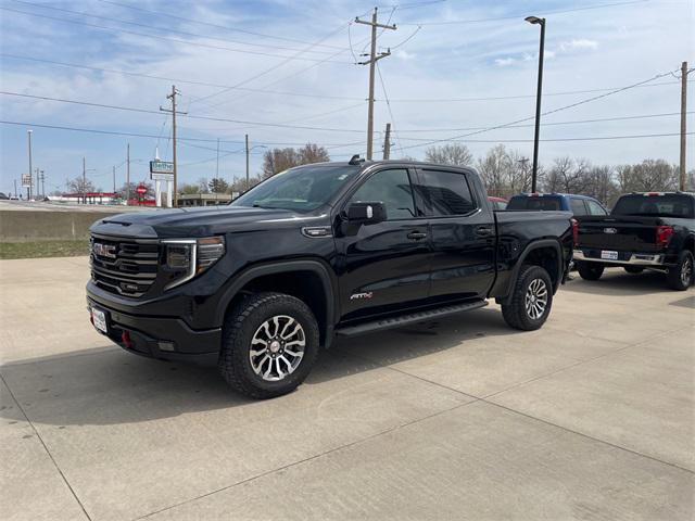 2023 GMC Sierra 1500 4WD Crew Cab Short Box AT4