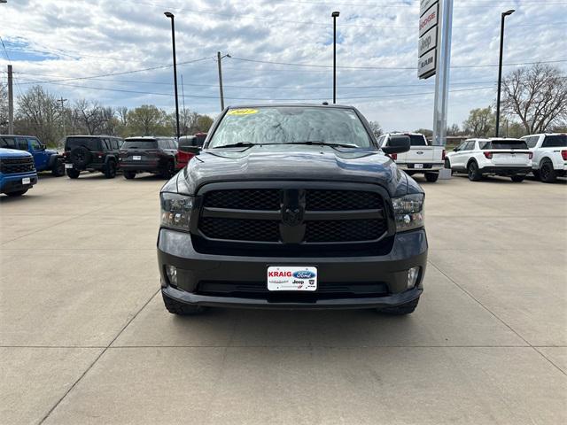 2017 RAM 1500 Express Crew Cab 4x4 57 Box