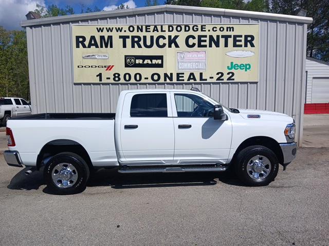 2024 RAM 2500 Tradesman Crew Cab 4x4 64 Box