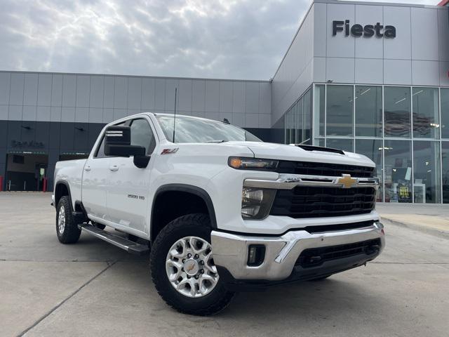 2024 Chevrolet Silverado 2500HD 4WD Crew Cab Standard Bed LT