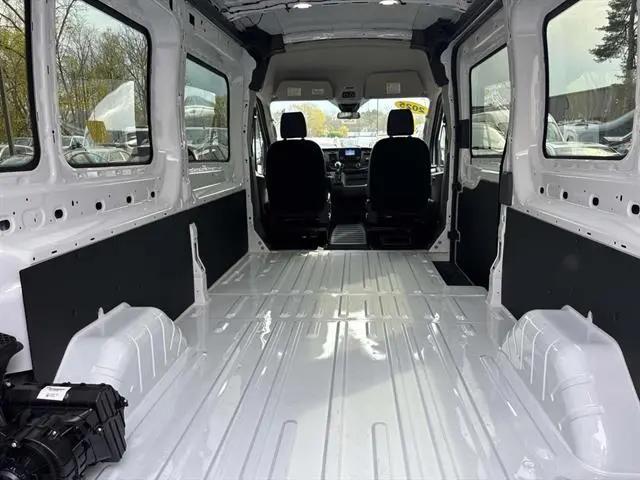 2025 Ford Transit Cargo Van T-350