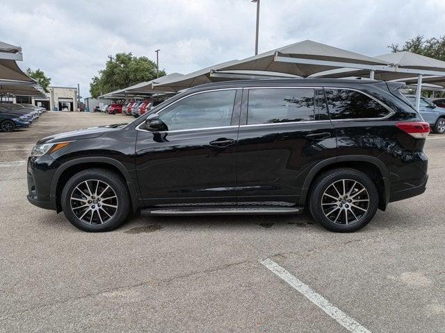 2017 Toyota Highlander SE