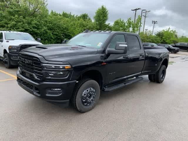 2025 RAM Ram 3500 RAM 3500 LARAMIE CREW CAB 4X4 8 BOX