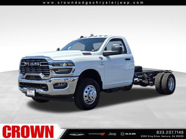 2025 RAM Ram 3500 Chassis Cab RAM 3500 TRADESMAN CHASSIS REGULAR CAB 4X4 84 CA 2025 RAM Ram 3500 Chassis Cab RAM 3500 TRADESMAN CHASSIS REGULAR CAB 4X4 84 CA