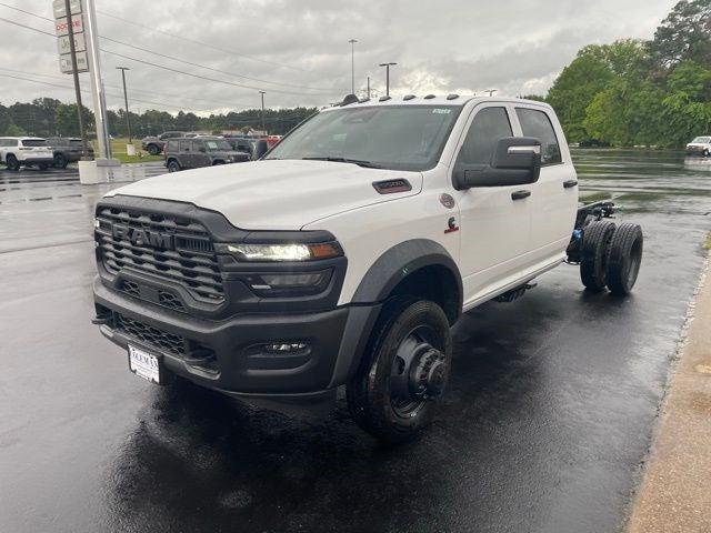 2025 RAM Ram 5500 Chassis Cab RAM 5500 TRADESMAN CHASSIS CREW CAB 4X4 60 CA