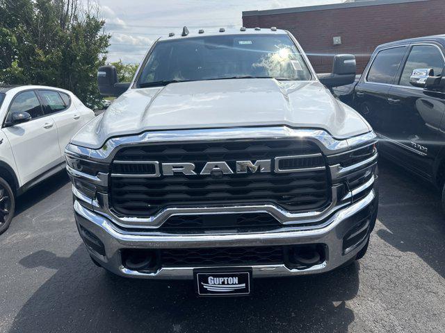 2025 RAM Ram 4500 Chassis Cab RAM 4500 TRADESMAN CHASSIS CREW CAB 4X4 60 CA