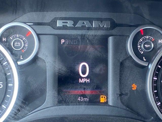 2025 RAM Ram 3500 RAM 3500 TRADESMAN CREW CAB 4X4 8 BOX
