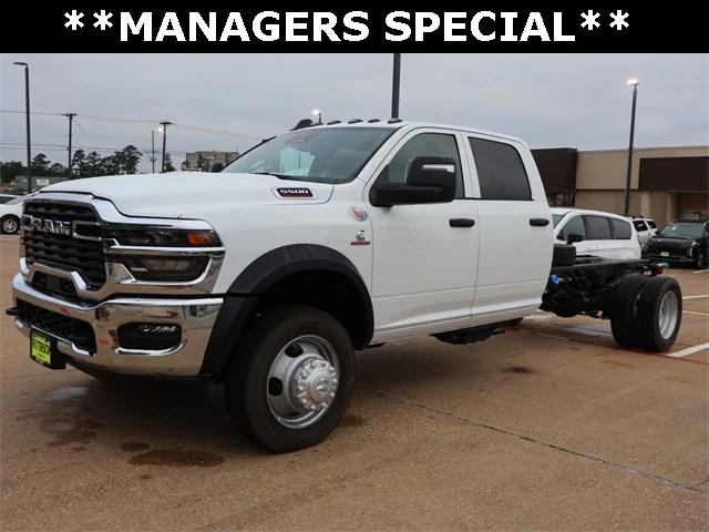 2025 RAM Ram 5500 Chassis Cab RAM 5500 TRADESMAN CHASSIS CREW CAB 4X4 84 CA 2025 RAM Ram 5500 Chassis Cab RAM 5500 TRADESMAN CHASSIS CREW CAB 4X4 84 CA