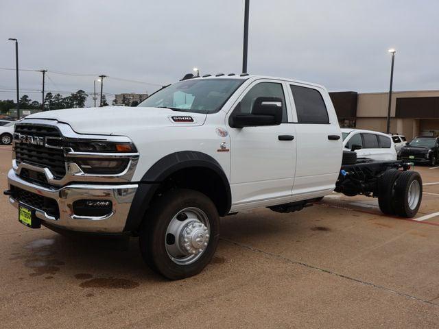 2025 RAM Ram 5500 Chassis Cab RAM 5500 TRADESMAN CHASSIS CREW CAB 4X4 84 CA