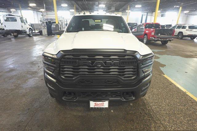2025 RAM Ram 5500 Chassis Cab RAM 5500 TRADESMAN CHASSIS CREW CAB 4X4 84 CA