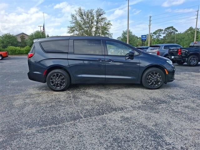 2021 Chrysler Pacifica Limited AWD