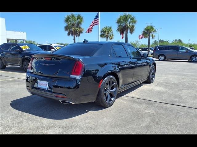 2023 Chrysler 300 300S