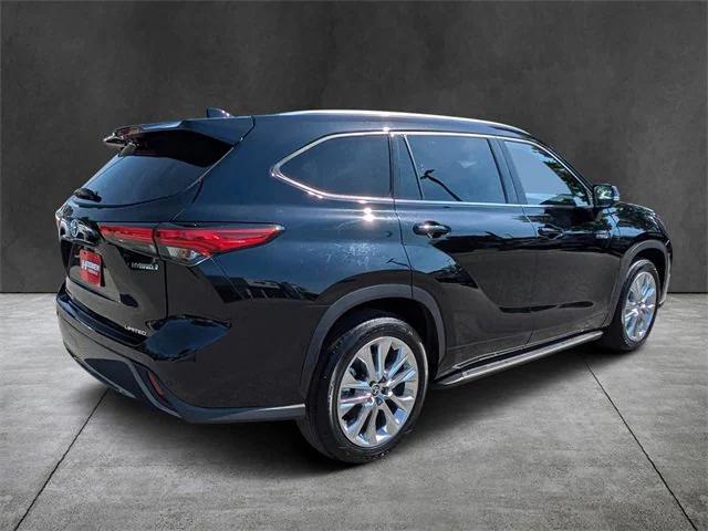 2021 Toyota Highlander Hybrid Limited