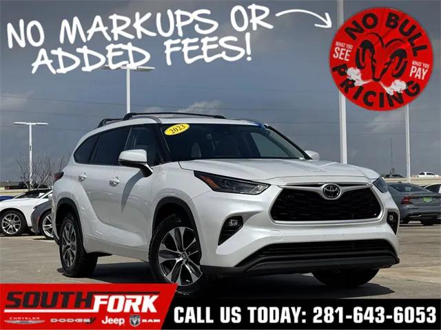 2023 Toyota Highlander LE