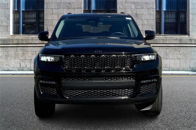 2022 Jeep Grand Cherokee L Limited 4x4