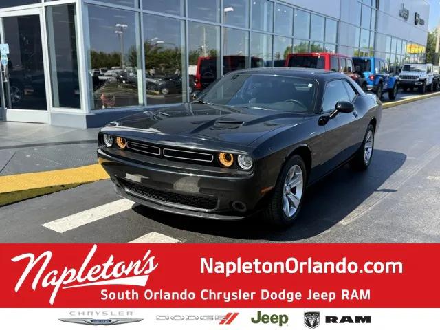 2022 Dodge Challenger SXT