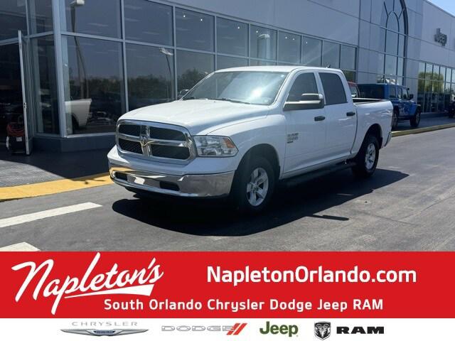 2022 RAM 1500 Classic SLT Crew Cab 4x4 57 Box