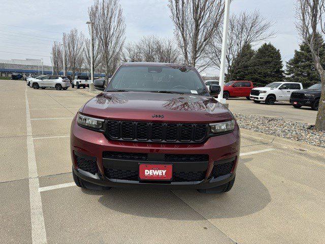2025 Jeep Grand Cherokee GRAND CHEROKEE L ALTITUDE 4X4