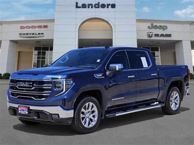 2022 GMC Sierra 1500 4WD Crew Cab Short Box SLT