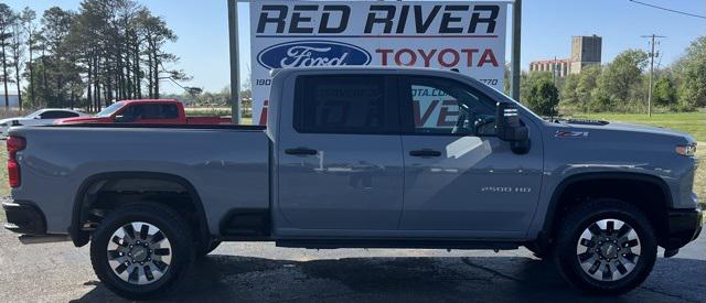 2025 Chevrolet Silverado 2500HD 4WD Crew Cab Standard Bed Custom