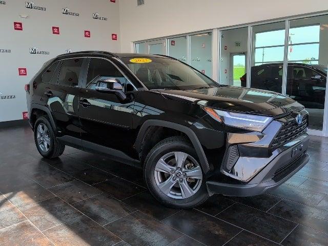 2022 Toyota RAV4 Hybrid XLE