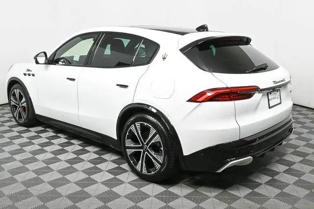 2025 Maserati Grecale Folgore Standard