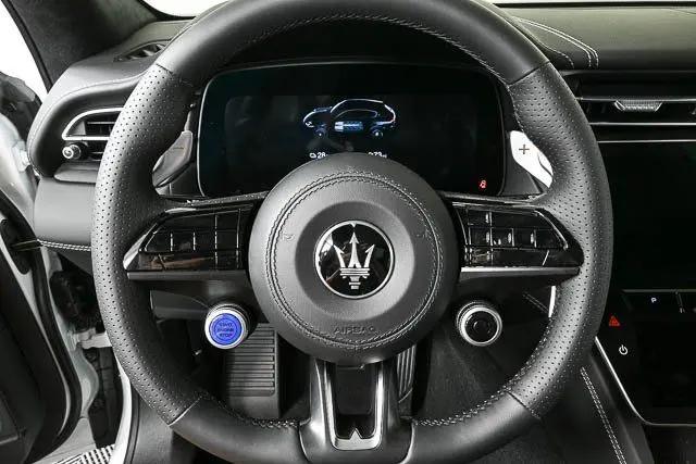 2025 Maserati Grecale Folgore Standard