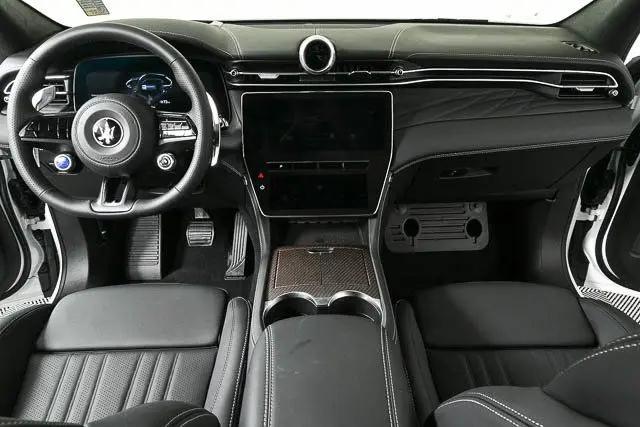 2025 Maserati Grecale Folgore Standard
