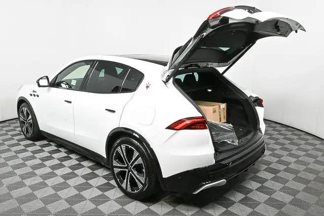 2025 Maserati Grecale Folgore Standard