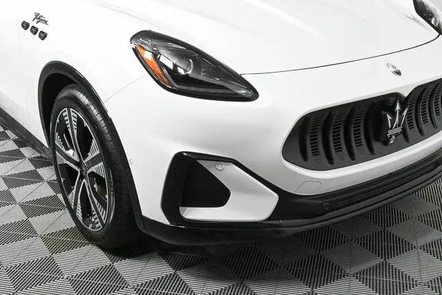 2025 Maserati Grecale Folgore Standard