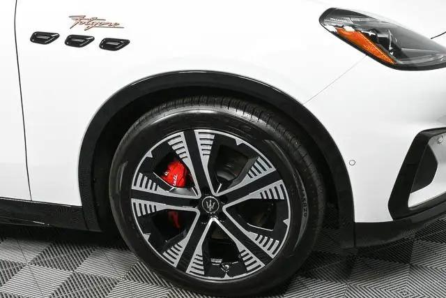 2025 Maserati Grecale Folgore Standard