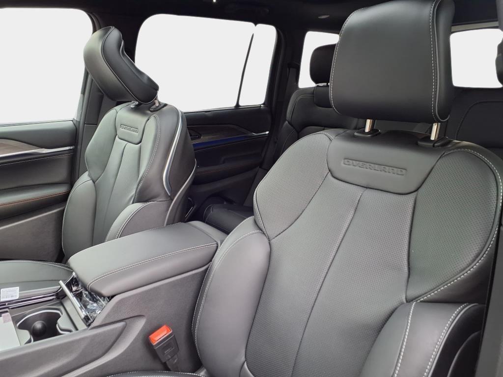 2025 Jeep Grand Cherokee Overland - Photo 10