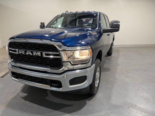 2024 RAM 2500 Tradesman Crew Cab 4x4 64 Box