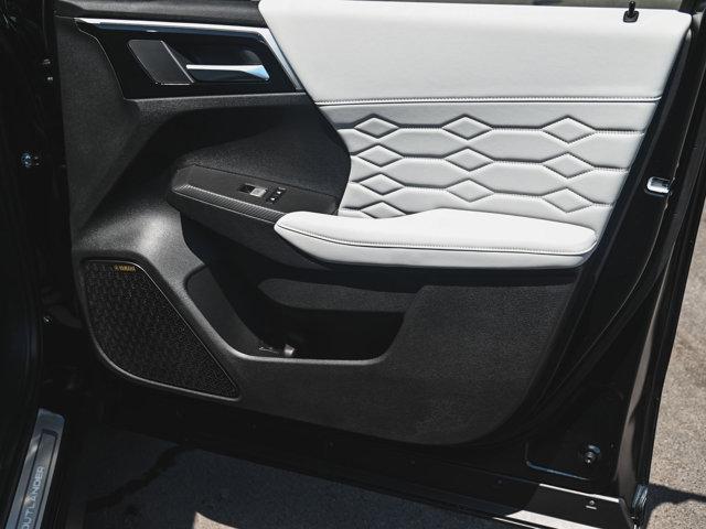 2025 Mitsubishi Outlander PLATINUM EDITION 2.5 S-AWC