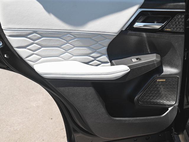 2025 Mitsubishi Outlander PLATINUM EDITION 2.5 S-AWC