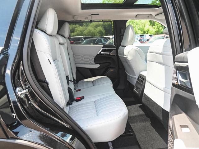 2025 Mitsubishi Outlander PLATINUM EDITION 2.5 S-AWC