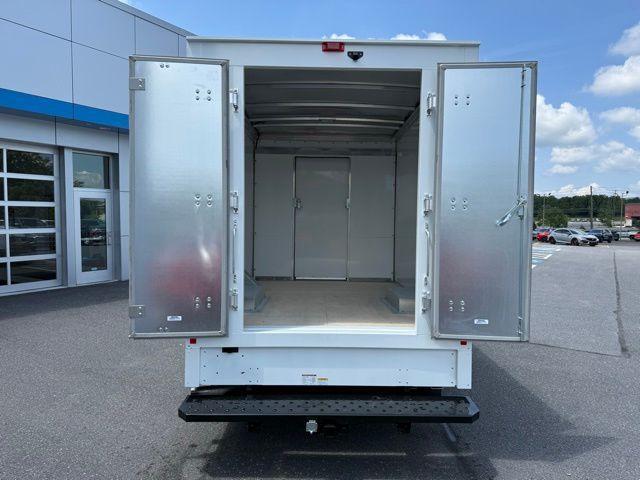 2025 Chevrolet Express Cutaway Work Van