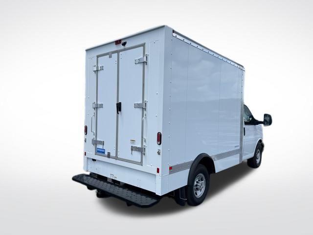 2025 Chevrolet Express Cutaway Work Van