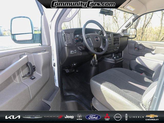 2022 GMC Savana Cargo RWD 2500 Regular Wheelbase Work Van