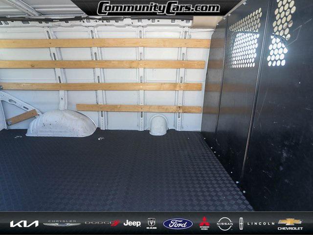 2022 GMC Savana Cargo RWD 2500 Regular Wheelbase Work Van