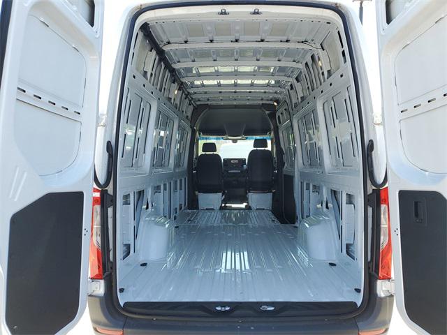 2023 Mercedes-Benz Sprinter Cargo Van High Roof 4-Cyl Diesel HO