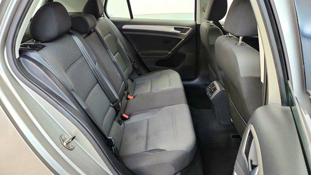 2016 Volkswagen Golf TSI S 4-Door