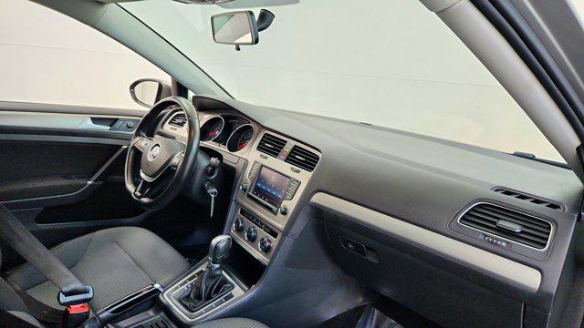 2016 Volkswagen Golf TSI S 4-Door