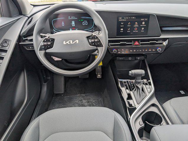 2025 Kia Niro LX