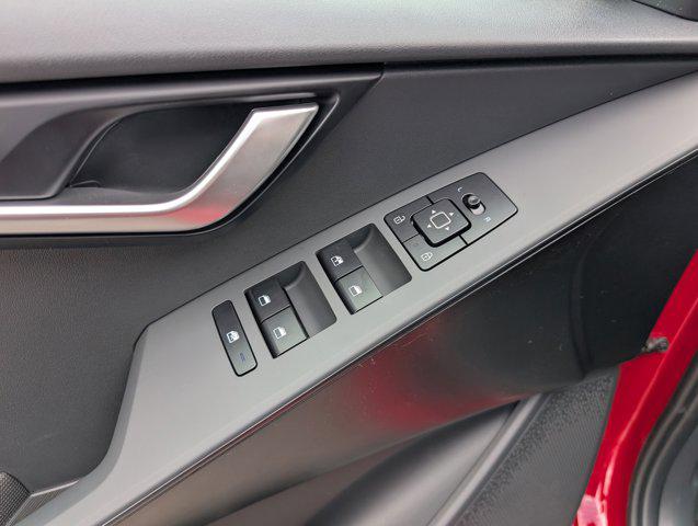 2025 Kia Niro LX
