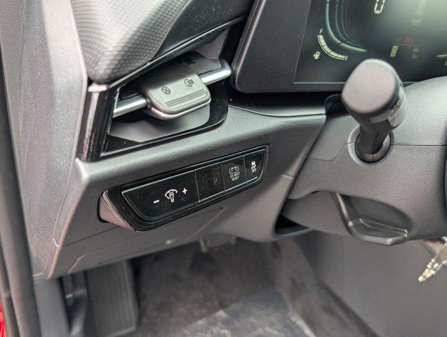 2025 Kia Niro LX