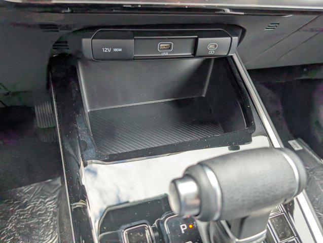 2025 Kia Niro LX