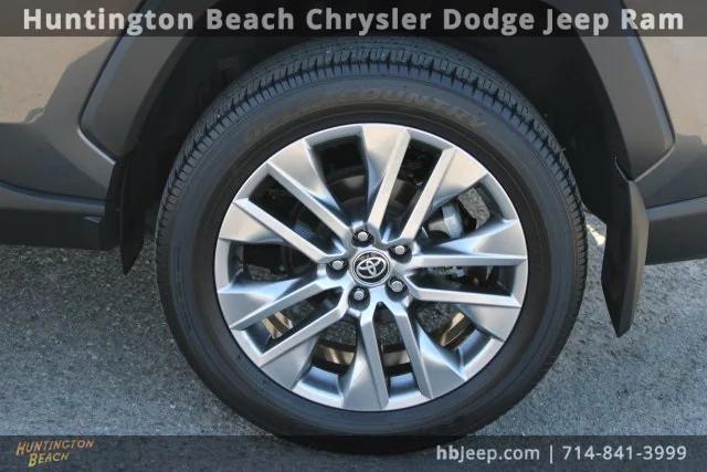 2023 Toyota RAV4 XLE Premium