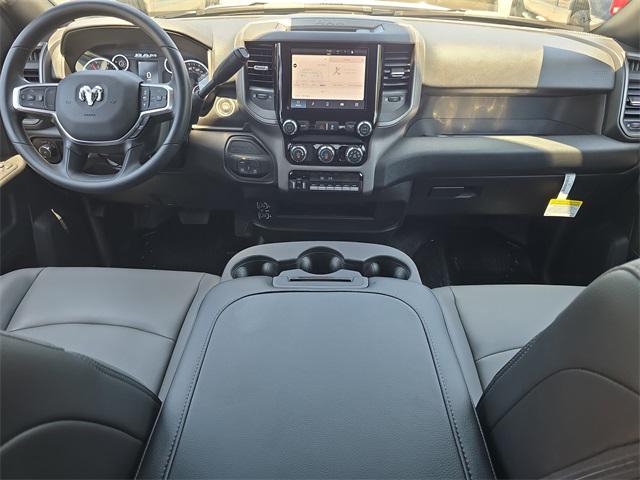 2025 RAM Ram 3500 Chassis Cab RAM 3500 TRADESMAN CHASSIS REGULAR CAB 4X4 84 CA